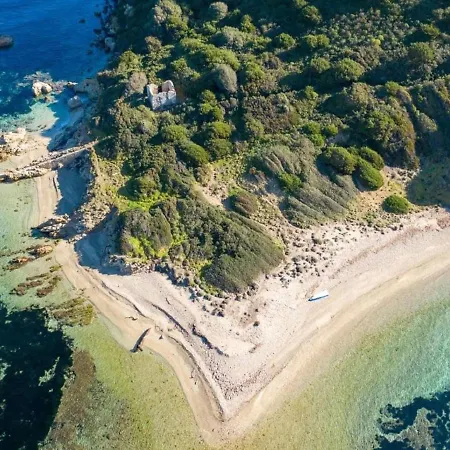 Tasteful In Marinella With Shared Pool Golfo Aranci