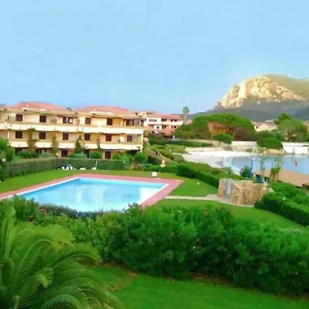Tasteful In Marinella With Shared Pool Lejlighed Golfo Aranci